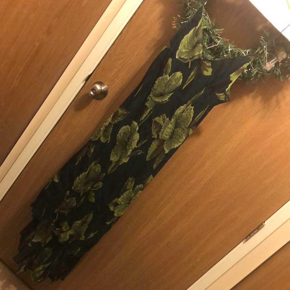 High low gown. STOP and Stare dress. You will never find another Size 10.